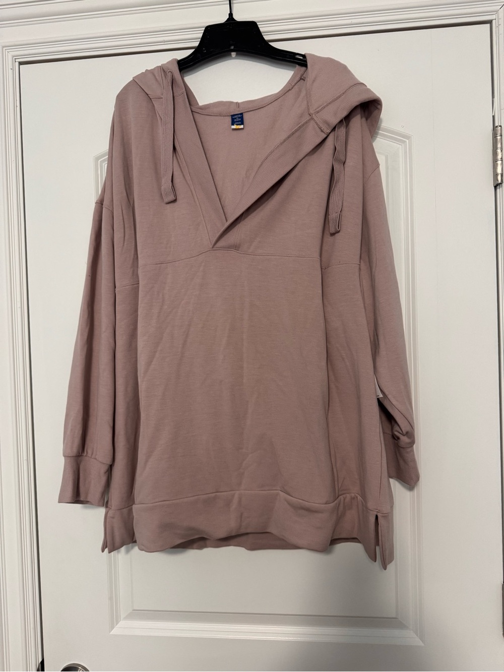 Old Navy Women's Hooded Pullover Hoodie - Light Beige